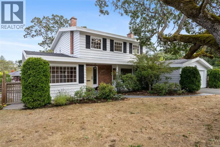 3558 Redwood Ave, Oak Bay, British Columbia V8P4Z7