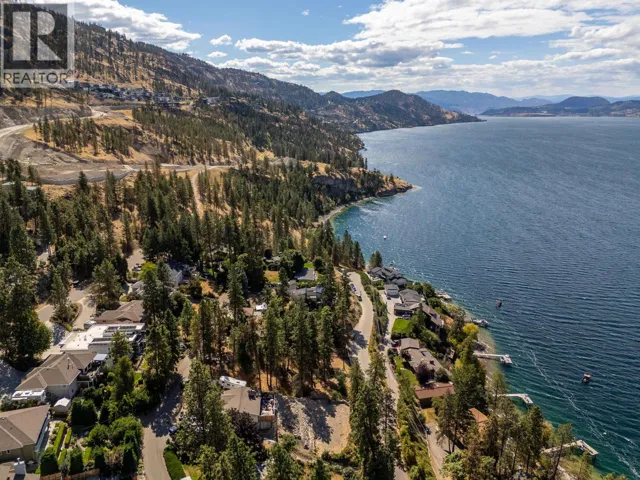 2044 Bennett Road, Kelowna, British Columbia V1V2C1