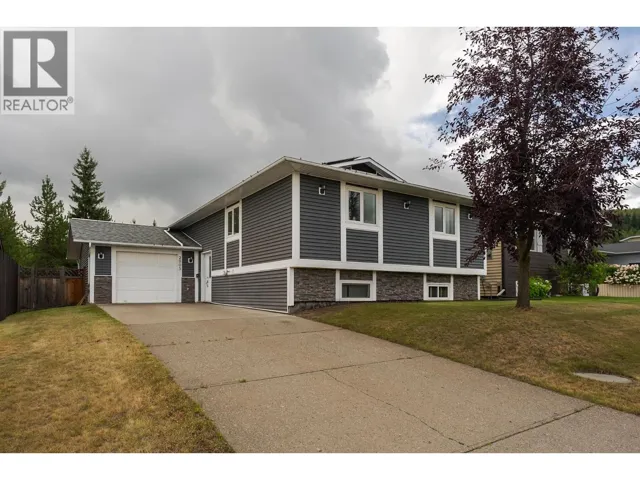 2905 CHRISTOPHER CRESCENT, Prince George, British Columbia V2N4S4