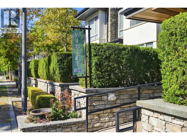 407 7478 BYRNEPARK WALK, Burnaby, British Columbia V3N0B5