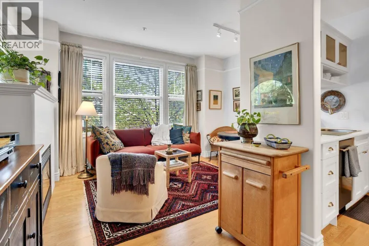 980 W 16TH AVENUE, Vancouver, British Columbia V5Z1T2