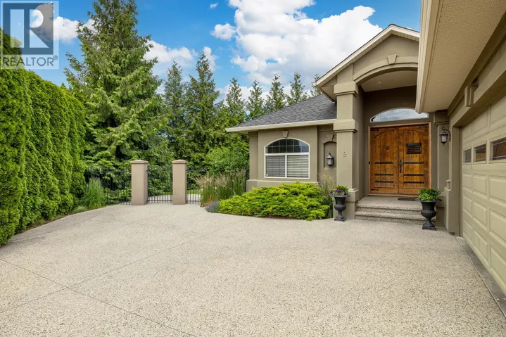 3103 Thacker Drive, West Kelowna, British Columbia V1Z1X5
