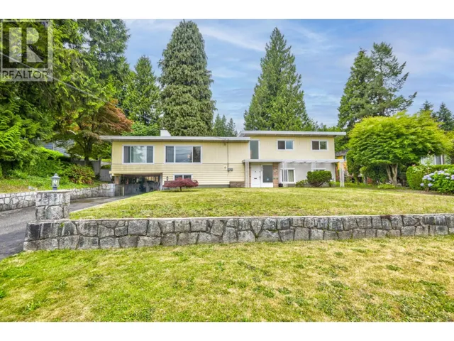 3028 STARLIGHT WAY, Coquitlam, British Columbia V3C3P6