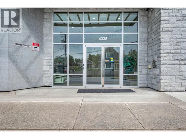 211 4338 COMMERCIAL STREET, Vancouver, British Columbia V5N5G6