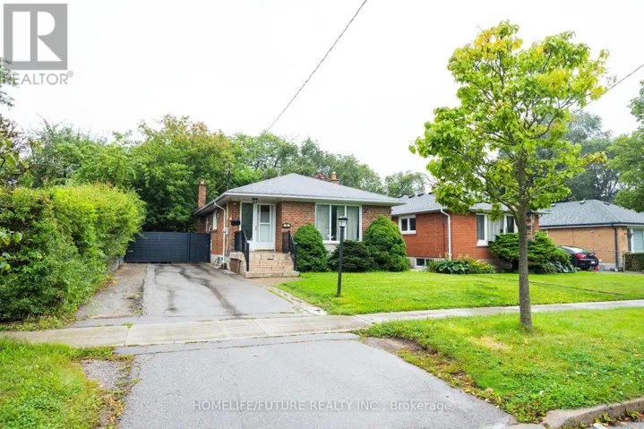 65 BLAKEMANOR BOULEVARD, Toronto (Woburn), Ontario M1J2W6