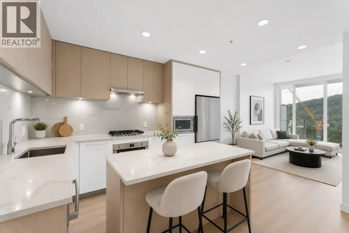 903 567 CLARKE ROAD, Coquitlam, British Columbia V3J0K7