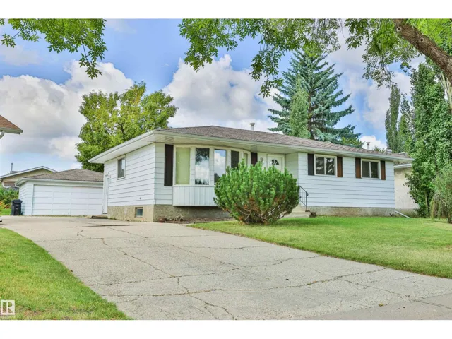 9 HAWKINS CR, Sherwood Park, Alberta T8A3P1