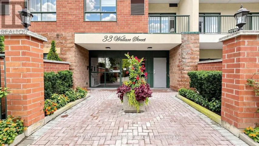 214 - 33 WALLACE STREET, Vaughan (West Woodbridge), Ontario L4L9L4