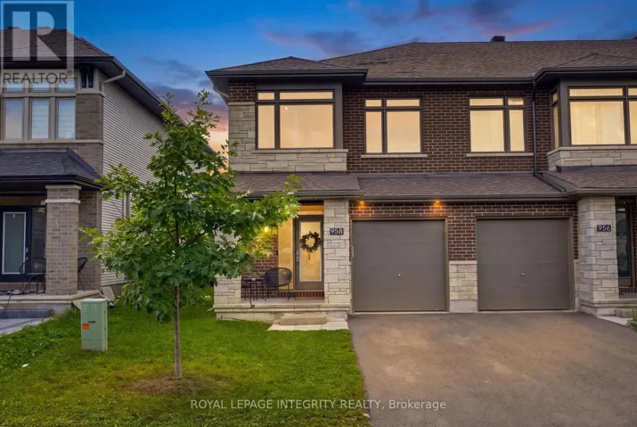 958 OMAGAKI WAY, Ottawa, Ontario K1X0J3