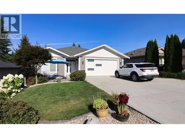 2592 Alpen Paradies Road Unit# 35, Blind Bay, British Columbia V0E1H1