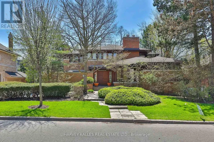 223 HILLHURST BOULEVARD, Toronto (Bedford Park-Nortown), Ontario M5N1P3