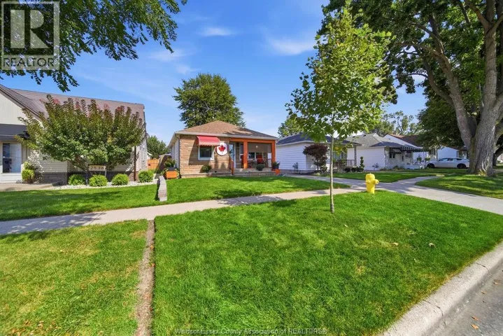 2540 CHANDLER, Windsor, Ontario N8W4B1