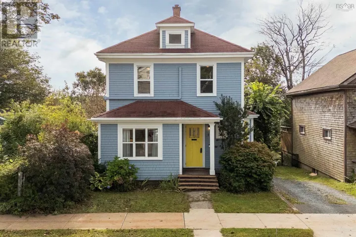 18 Dahlia Street, Dartmouth, Nova Scotia B3A2R9