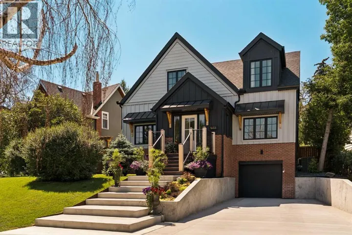 1633 Shelbourne Street SW, Calgary, Alberta T3C2L2