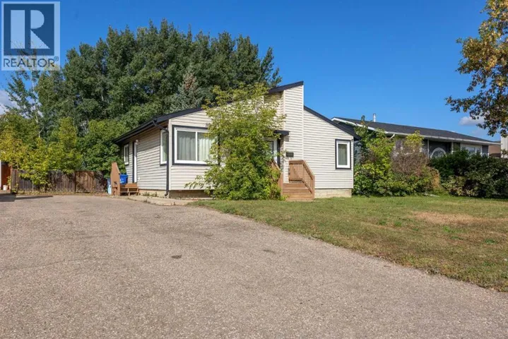 16 Centennial Drive, Fort McMurray, Alberta T9H1H8