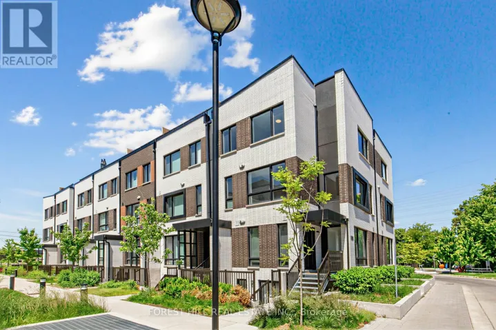 2 - 40 ED CLARK GARDENS, Toronto (Weston-Pellam Park), Ontario M6N0B5