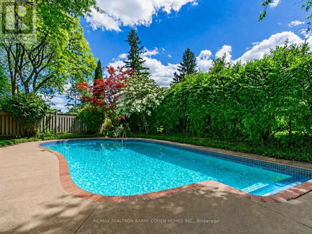 8 BOLDMERE CRESCENT, Toronto (Bayview Village), Ontario M2J2R9