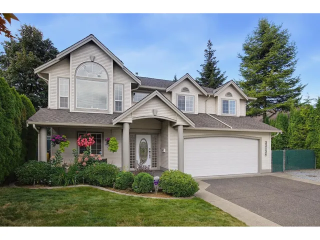 33134 CHERRY AVENUE, Mission, British Columbia V2V2V2