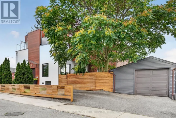 120 HOPE STREET, Toronto (Corso Italia-Davenport), Ontario M6E1K1
