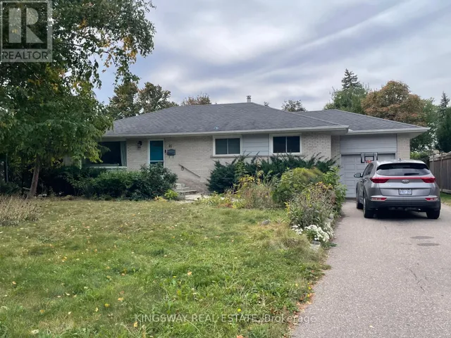 16 PLAINSMAN ROAD, Mississauga (Streetsville), Ontario L5N1C5