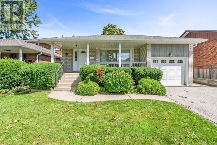 59 STAPLETON DRIVE, Toronto (Kingsview Village-The Westway), Ontario M9R2Z8