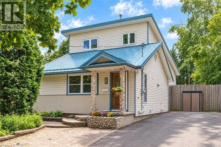 35 PERTH Road, Kitchener, Ontario N2M3G6