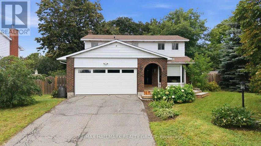 13 EVELYN STREET, Mississippi Mills, Ontario K0A1A0