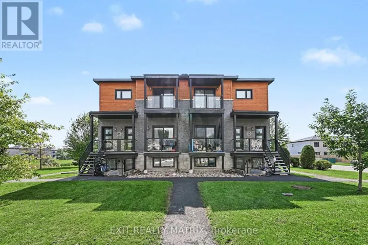 1 - 251 CAPRI AVENUE, Russell, Ontario K0A1W0