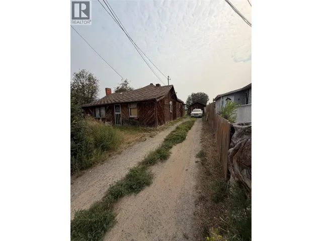 1606 Pine Street, Merritt, British Columbia V1K1K8