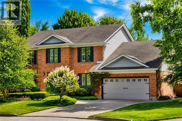 559 STRATHMERE Court, Waterloo, Ontario N2T2K2