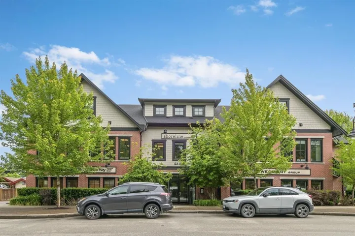 210 23189 FRANCIS AVENUE, Langley, British Columbia V1M0G4