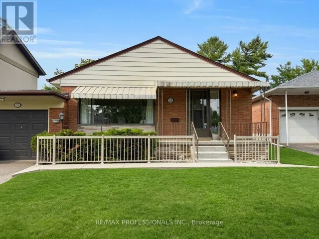 31 CHESHIRE DRIVE, Toronto (Princess-Rosethorn), Ontario M9B2N7