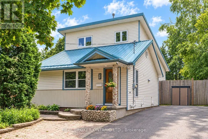 35 PERTH ROAD, Kitchener, Ontario N2M3G6