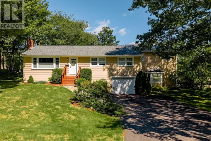 6 Glenn Drive, Wedgewood Park, Nova Scotia B3M2B9