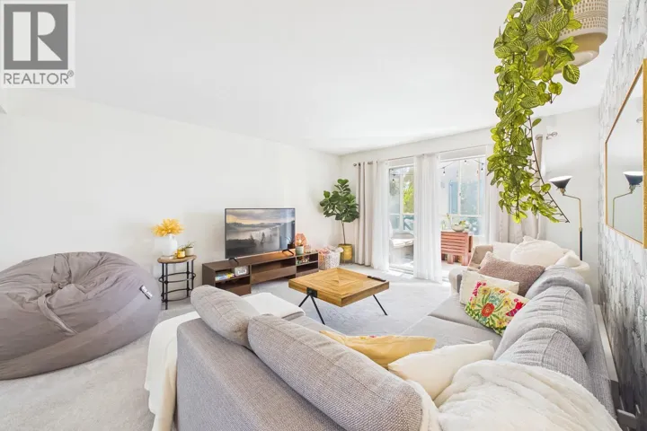 987 KLO Road Unit# 302, Kelowna, British Columbia V1Y9L2