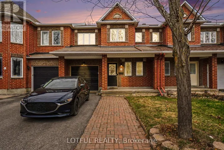3 COLLINGTON STREET, Ottawa, Ontario K2G6X5
