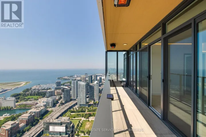 7008 - 3 CONCORD CITYPLACE WAY, Toronto (Waterfront Communities), Ontario M5V0X4