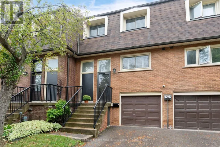 58 SILVER SHADOW PATH, Toronto (Markland Wood), Ontario M9C4Y2