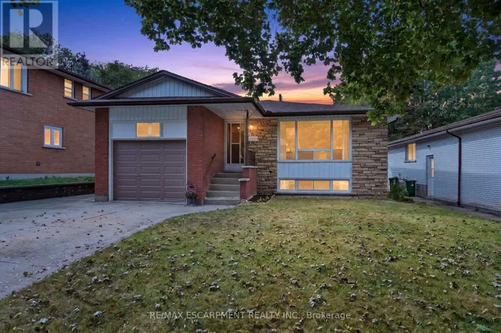 80 SARASOTA AVENUE, Hamilton (Rolston), Ontario L9C3X5