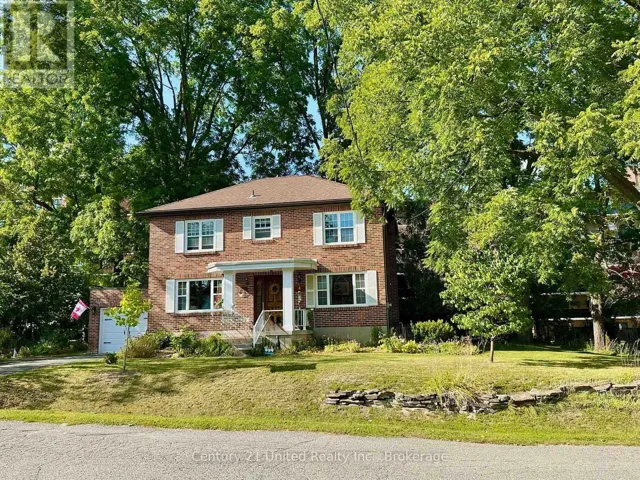 6 MIDDLETON DRIVE, Peterborough (Monaghan Ward 2), Ontario K9J4Z2