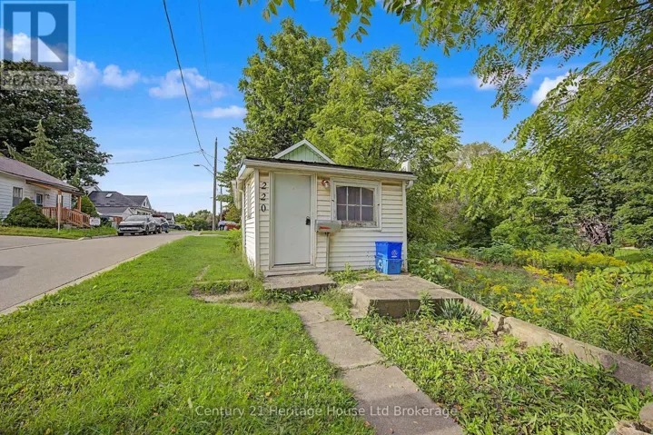 220 KING STREET W, Ingersoll (Ingersoll - South), Ontario N5C2K3