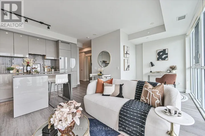 3807 - 7 GRENVILLE STREET, Toronto (Bay Street Corridor), Ontario M4Y0E9