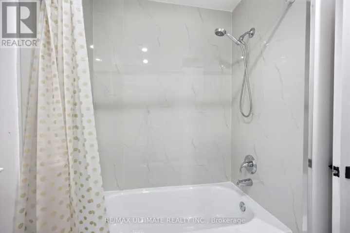 355 CULFORD ROAD, Toronto (Maple Leaf), Ontario M6L2V8