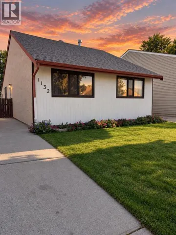 1132 St David Road N, Lethbridge, Alberta T1H5A6