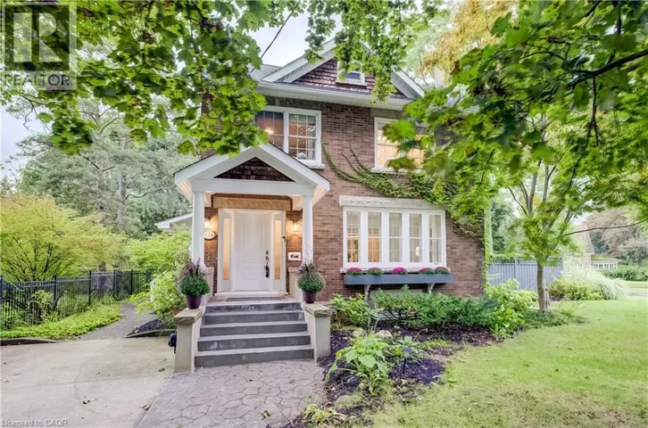 121 ALLEN Street W, Waterloo, Ontario N2L1E8