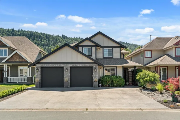 44522 MCLAREN DRIVE, Sardis South, Chilliwack, British Columbia V2R0A3