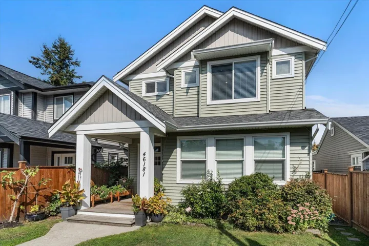 46181 SECOND AVENUE, Chilliwack Proper East, Chilliwack, British Columbia V2P1S5