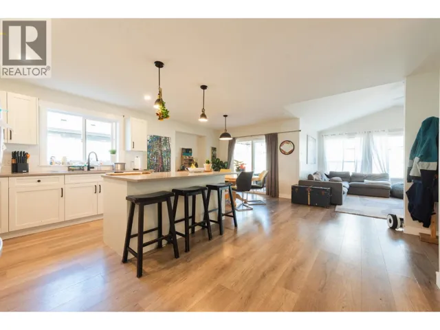 1040 CELIA CRESCENT, Gibsons, British Columbia V0N1V7