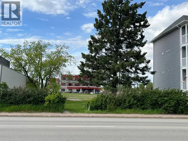 9716 100 Avenue, Grande Prairie, Alberta T8V0T4