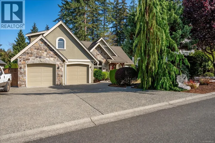 601 Meadow Dr, French Creek, British Columbia V9K2T2